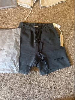 black limo essentials shorts