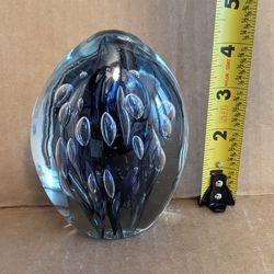Paperweight Glass Murano Style Blue With Bubbles Egg Shaped