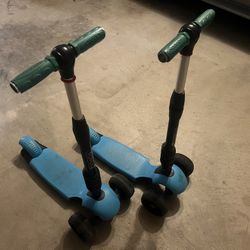 2x Scooters