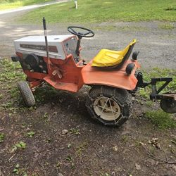 410 ALLIS  Chalmers Yard Tractor 
