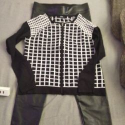 Black Desing Alfit.. Premise..boutic Bouth 