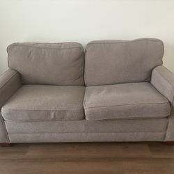Pre Owned Pull Put Sofa Bed 