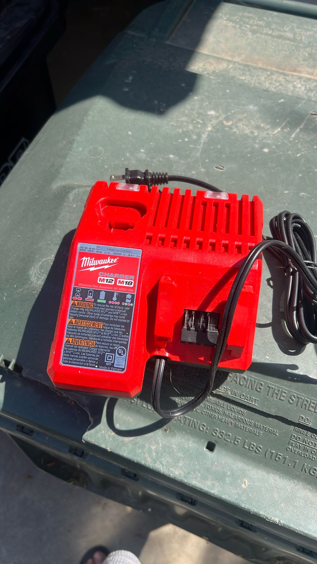 Milwaukee M12 M18 Charger