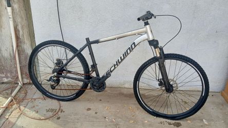 Schwinn mountain bike 27.5