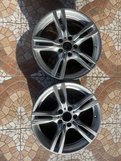 Set of 2 BMW M style rims 5/120 18" front & rear