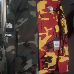 Supreme F/W 2024 Split The North Face Jacket Camo