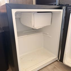 Mini fridge