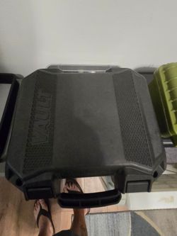 Vaultz lock box