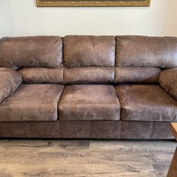 Faux Leather Couch (synthetic/vegan)