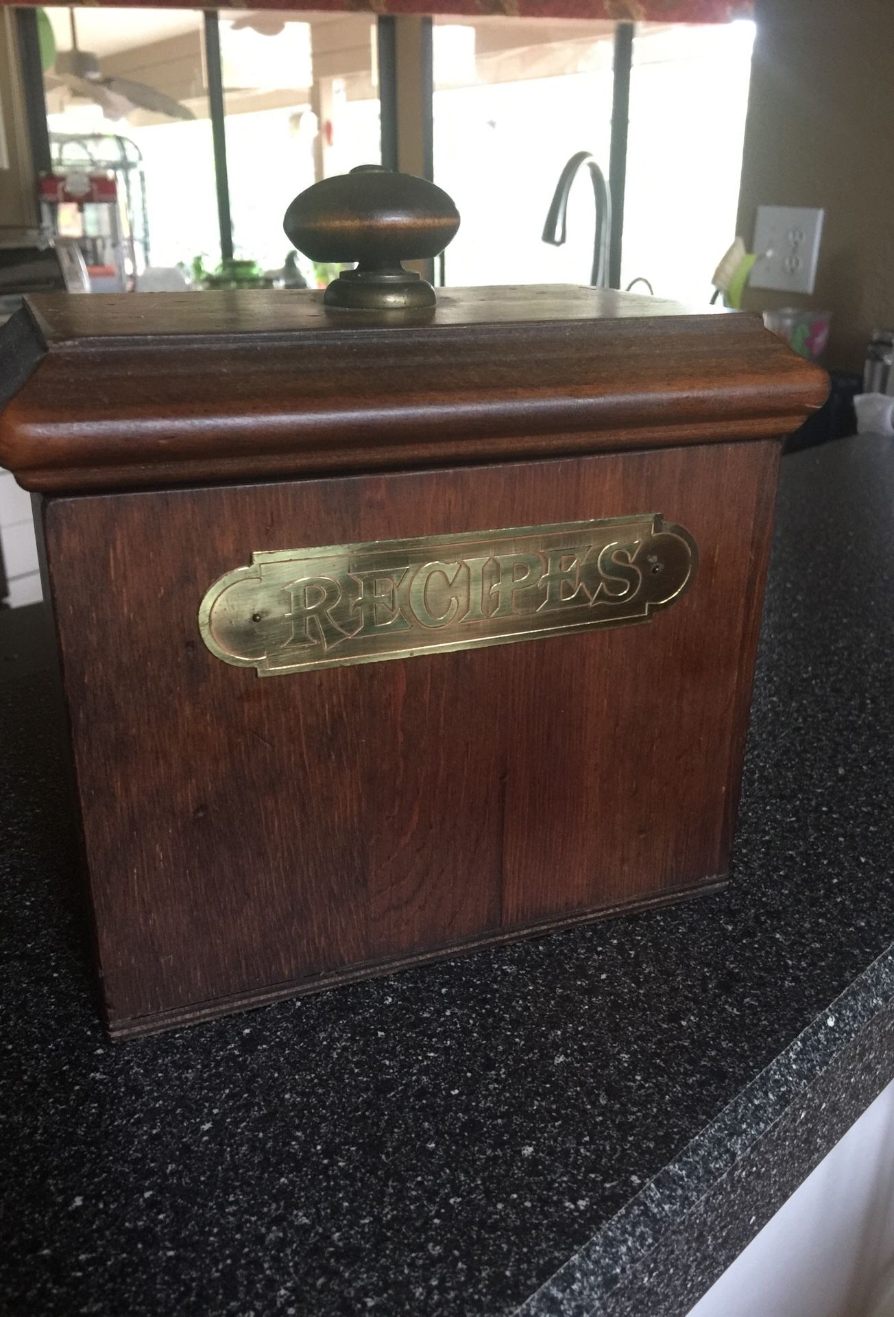 Wood recipe box w/ lid