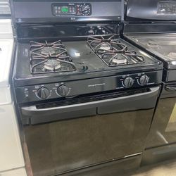 GE Gas Stove 4 Burners Black 
