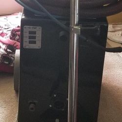 Black Capet Cleaner Machine 