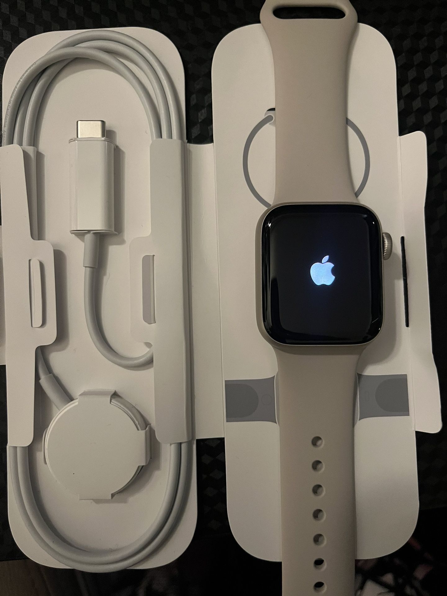 Apple Watch SE (2nd Gen 40mm)