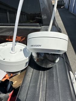 8 Hikvision HD Cameras For Sale