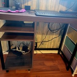 Compact Small Desk — Perfect for Home Office / Bedroom - $20 (Sherman oaks)
