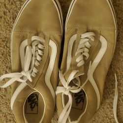 VANS SIZE 10