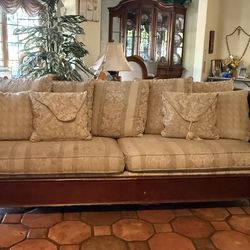 Sofa couches