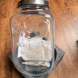 1 gallon Drink dispenser
