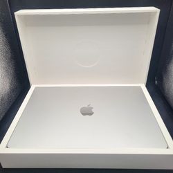 Apple 2024 MacBook Air 15-inch Laptop with M3 chip: 24 GB RAM ; 1TB Storage 