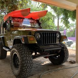 Jeep Wrangler TJ/ Front bumper/ Sway bar cover OEM