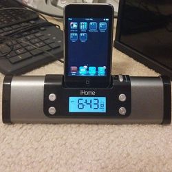 iHome Alarm Clock with iPod/iPhone Charging Dock