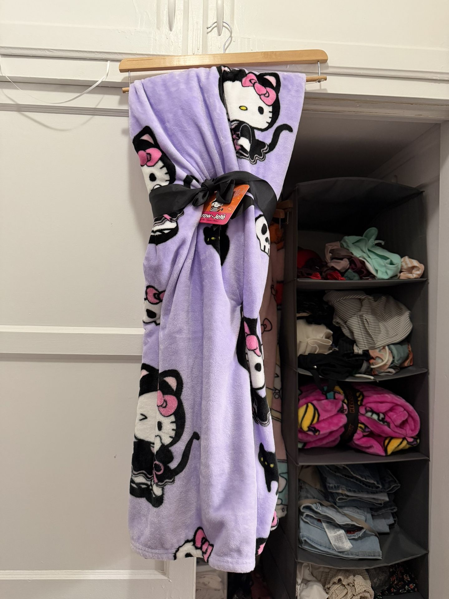 Hello Kitty Blanket