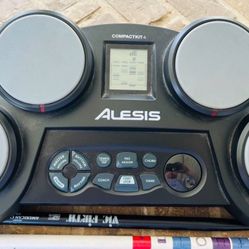 Alesis Drum Machine 