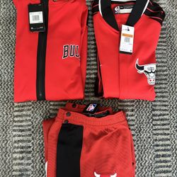 NWT Nike Chicago Bulls Attire
