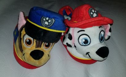 Paw patrol slippers size 7/8 $10