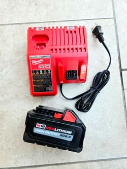 Milwaukee 18V Battery 6.0 High Output and Charger