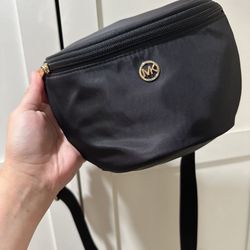 Micheal kors belt Bag 