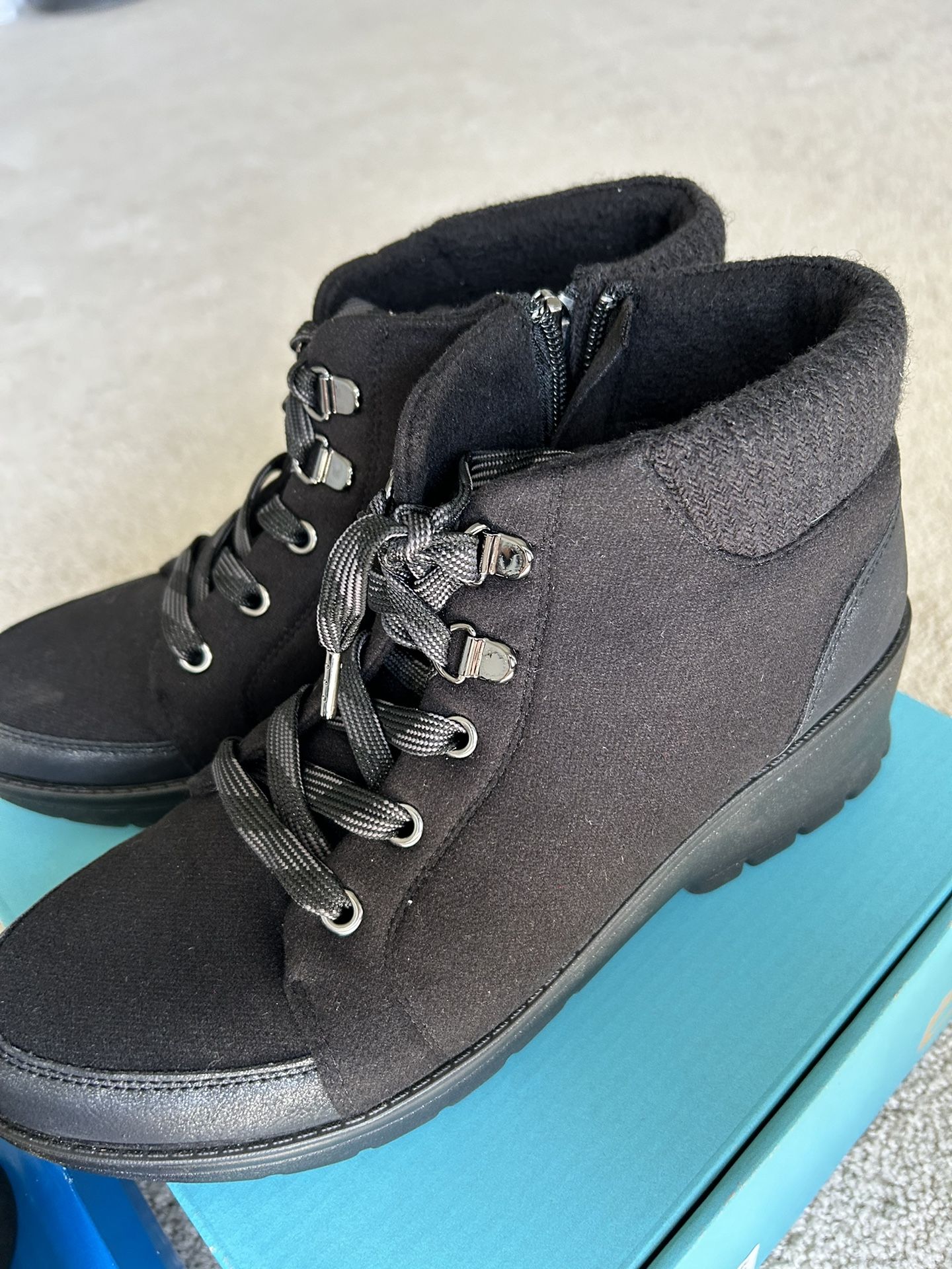 Black Brooklyn boots (Bzees Brooklyn Bootie)