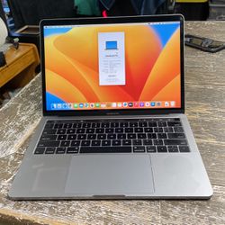MacBook Pro TouchBar 2017 13”  512 GB. $375