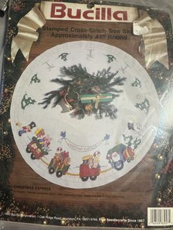 Vintage BRAND NEW 1993 Bucilla Stamped Cross Stitch Tree Skirt