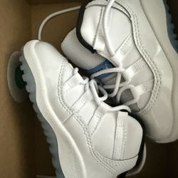 Jordan 11s