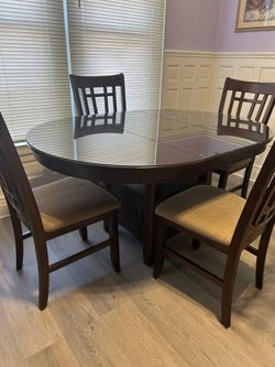 Dining room table set