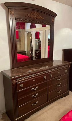 Beautiful Vintage Furniture Master Bedroom