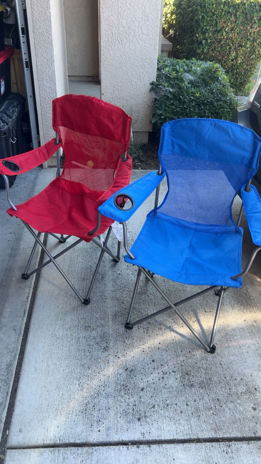 Large Camping Chairs - Ozark Trails - New (missing Bags) 