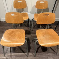 Classroom Chairs