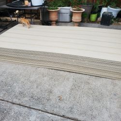 Tengo 45 Hojas de Esmar  $40 Por Hoja. 