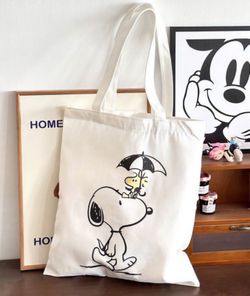 Peanuts Snoopy Tote