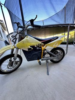 Razor Electric Dirt Bike Yellow