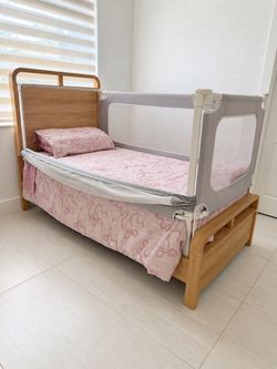 Bedroom Furniture Bundle / Combo de muebles de habitación