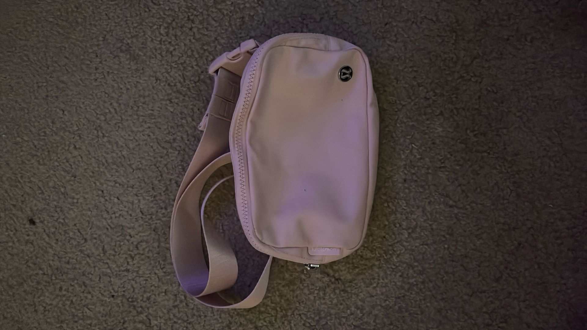 Lululemon bag
