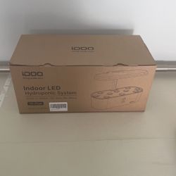 Indoor LED Hydrophonic System iDoo