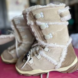 Like New Girls Snow Boots. Worn 1x