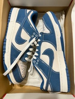 Nike Dunks Size 9.5