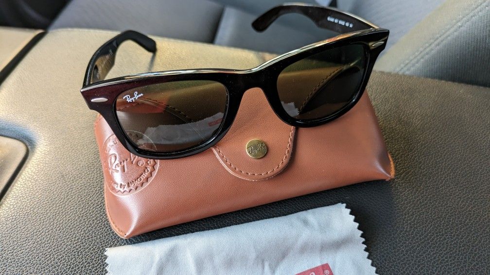 Ray Ban Wayfarer Ease