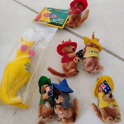 16 Mini Plus Clip  On Australian Kangaroos + Kangaroo Stress Relief