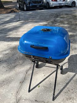 Americana Walk-a-Bout Barbecue Pit